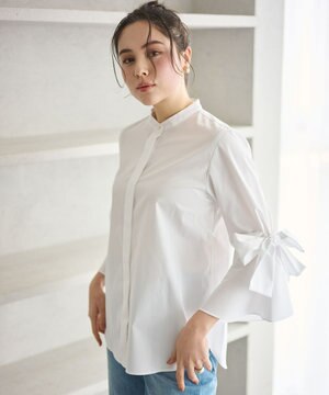  【洗濯機可能/シワになりにくい】リボンカフスブラウス