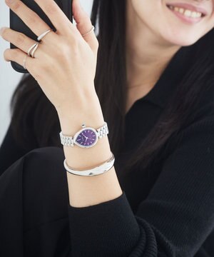  【電池交換不要】ドロップ形状のジュエリーライクウオッチ EM1200-55X シルバー