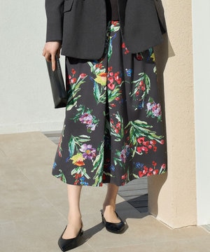 【洗える】ペイントタッチフラワープリント スカート