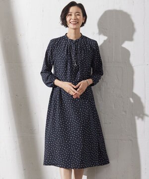  【洗える】ドット フラワープリント ワンピース