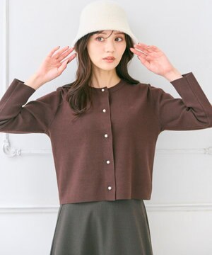  胸元刺繍パールニット カーディガン