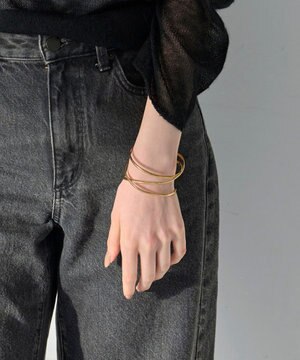  ニュアンスラインワイドカフバングル ゴールド