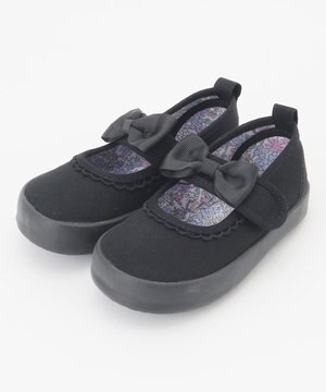  リボンバレエシューズ