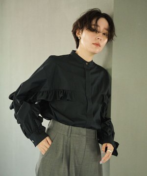 【シワになりにくい/洗濯機可能】ラウンドフリルバンドカラーシャツ