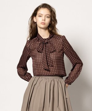 【消臭・洗える】ALLURING BEAUTY ブラウス