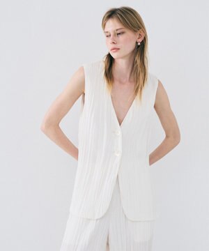  マシーンプリーツ ジレ