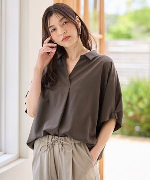 【新色追加】スキッパーネック袖タックブラウス