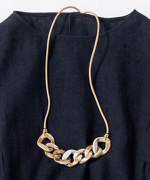  樹脂チェーンネックレス