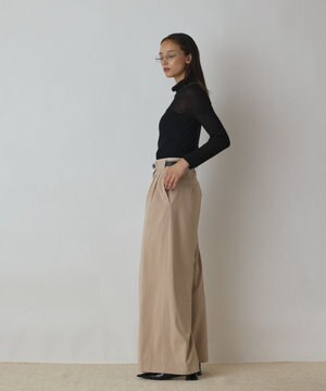  タックワイドパンツ