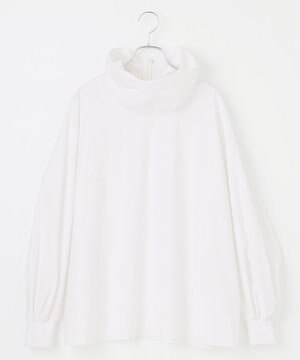  リラックスフィットタートルネックブラウス