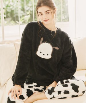  【SALE】温活にもぴったり！ポチャッコペアルームウェアセット・クロ  【northerly】【サンリオキャラクターズ×San-ai Resortコラボ】