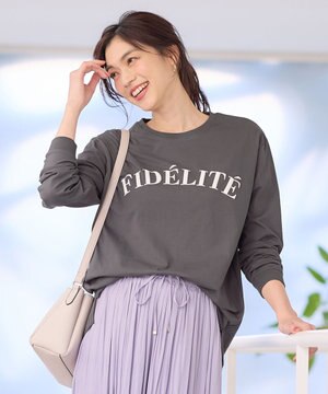  ロゴロングTシャツ