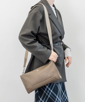  シュリンクレザー クラッチショルダー