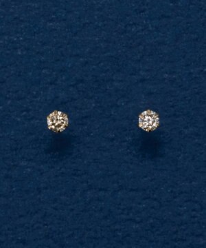  【K10】一粒ダイヤモンドピアス　ゴールド