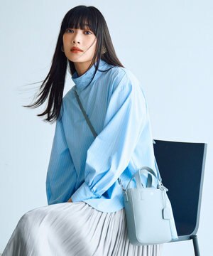  ハイネックブラウス