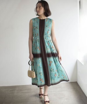  スカーフパネルプリント ワンピース