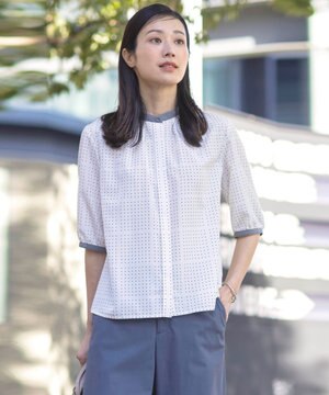  【洗える】ブロックドットプリント バンドカラー ブラウス