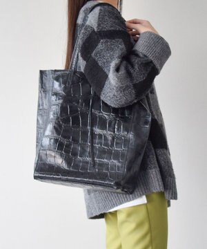  【ANDREA CARDONE ITALI】ファスナー付き型押しレザートートバッグ