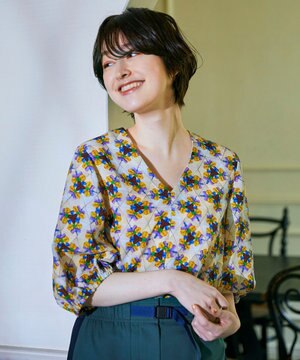 【WEB限定】ジェムカレイドスコープ プリント ブラウス