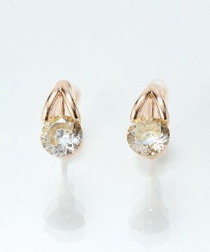  【金属アレルギー対応】【痛くないシリーズ】ルーセントビジューライトフィットイヤリング　ローズゴールド