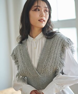  【洗える】カシミヤブレンドバルキーデザインニットベスト