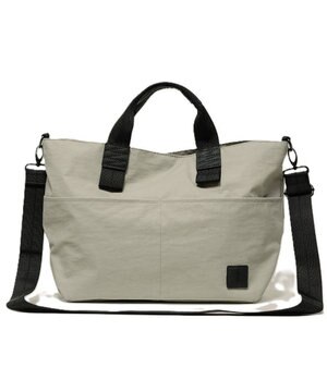  【軽量＆防水 / キズが付きにくい】2wayトート中 / REGALO