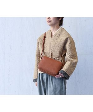  ミネルヴァ 横長ショルダーバッグ