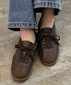 晴雨兼用　ウォーターレジスト ジャーマントレーナー