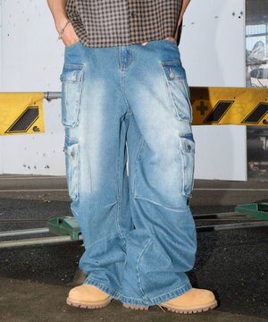  マルチポケットデニムパンツ