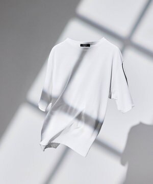 【WEB限定】【新素材 / 新型】エンジニアドテック　リラックスフォルムクルーネックＴシャツ