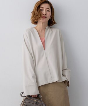  【先行予約】コンパクトツイル Vネック カットソー