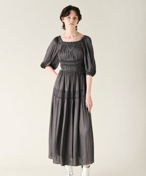  スクエアギャザーワンピース