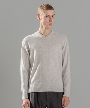 ピュアカシミヤ　Vネックニット