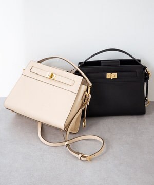 ベルトデザインスクエアショルダーバッグ