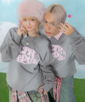  【ユニセックス着用ITEM】サークルロゴプルオーバー