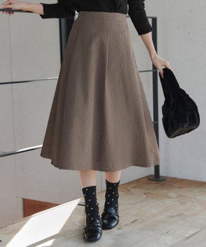  ふくれジャガードタックフレアスカート