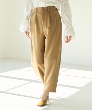  コクーンシルエットパンツ