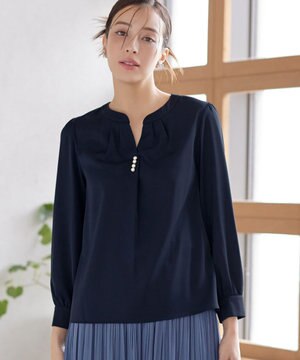 【洗える】スキッパー衿ボタンブラウス