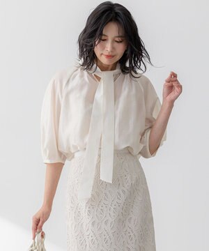  【WEB&一部店舗限定/洗える】ライトシアーミクスチャー ボウタイ ブラウス