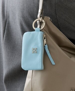  カラビナ付き ソフトレザーマルチケース(Z-211)