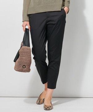 【洗える】60サテンストレッチ テーパードパンツ