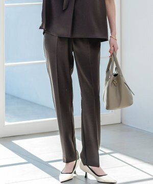 【Oggi・CLASSY.掲載】ストレッチジョーゼット テーパード パンツ