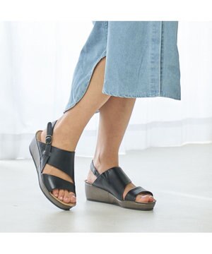  <ing>【WEB限定】【3E】クロスデザインサンダル