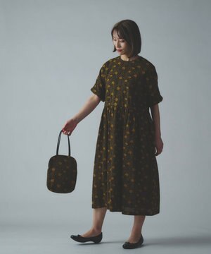  【手刺繍のような刺繍が美しい】ハイドランジア ドレス