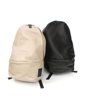  【革好きにオススメ / 大容量】バッグパック / REGALO