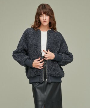 【uncrave WHITE】カーリーボア ショートコート