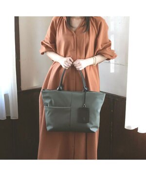  【A4サイズ対応 / 機能充実】トート / REGALO