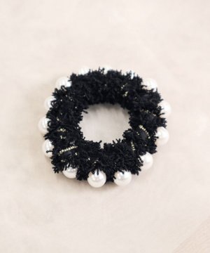  パール付きファンシーツイードシュシュ