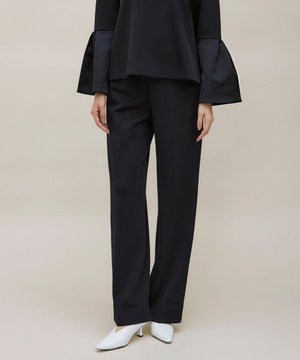 【洗える】ミリオーネダンボールニット ワイドストレートパンツ