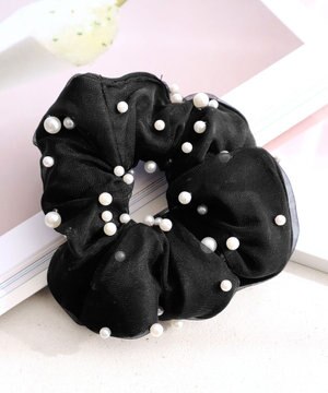  ランダムパール付きチュールシュシュ